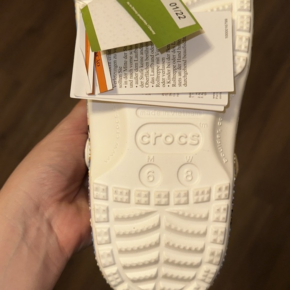 Disney World 50th anniversary crocs - Picture 6 of 6